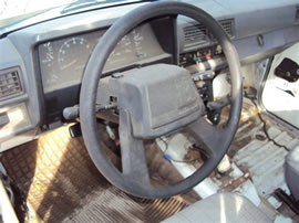 1984 TOYOTA PICK-UP HILUX, 2.4L EFI AUTO 2WD, COLOR WHITE, STK Z15003